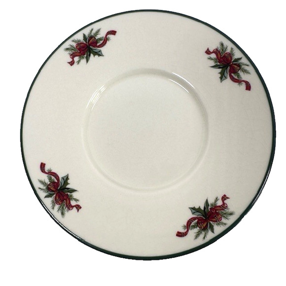 R H Macy The Cellar O'Tannenbaum, 1 Saucer Plate Holly & Ribbon Border Christmas - Picture 1 of 7